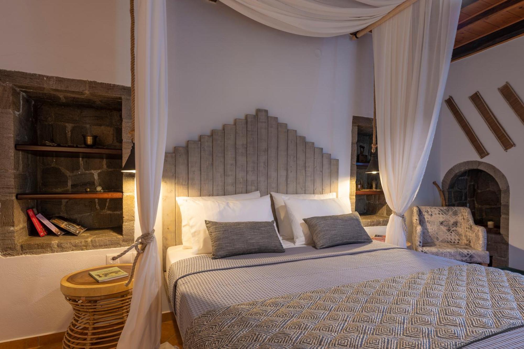 Madalena's Summer House * Adamantas (Milos)